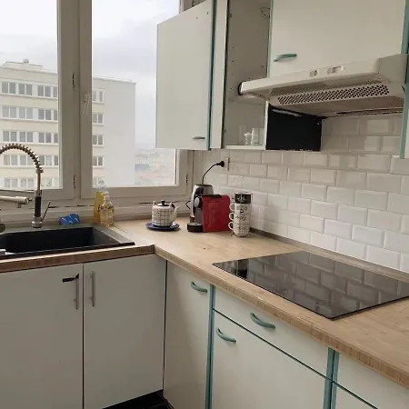 Charme Vue & Parking Apartment Paris